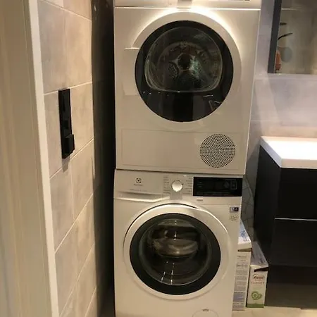 Nyoppfort Bolig 3 Min Fra Stavern Sentrum